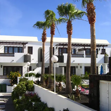 Aparthotel Plaza Azul 2*