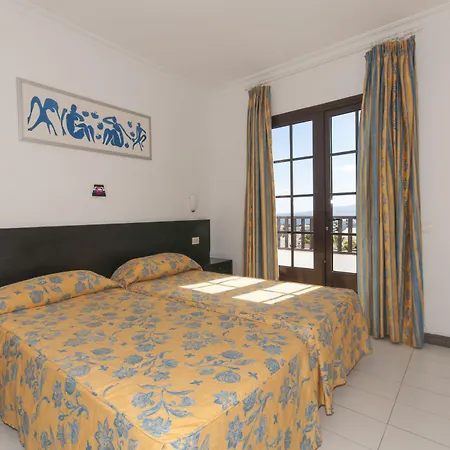 Aparthotel Plaza Azul 2*