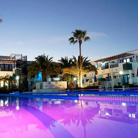 Plaza Azul Puerto del Carmen (Lanzarote)