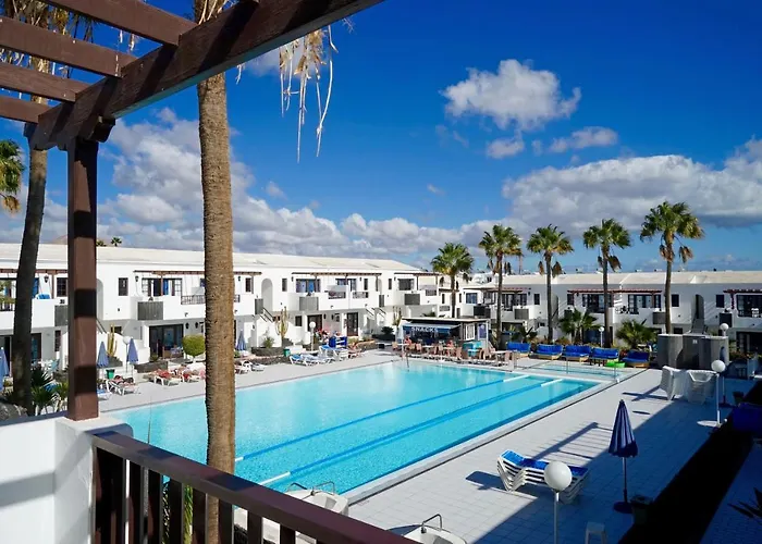 Apart-hotel Plaza Azul 2*